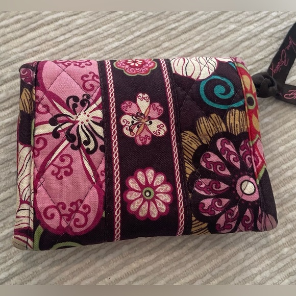 NWOT Vera Bradley Wallet 
•Mod Floral Pink Brown
•Retired Tri Fold - Picture 6 of 7